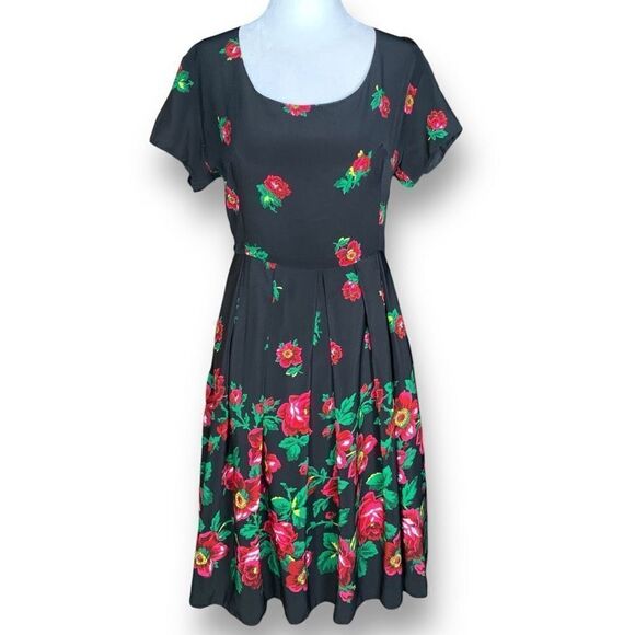 Recultured Designs Adela Dress Black Red Folkloric Floral Print Pleated Retro - Picture 10 of 10